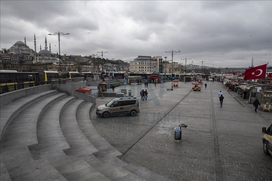 İstanbul'un tarihi ve turistik yerleri koronavirüs nedeniyle sakin