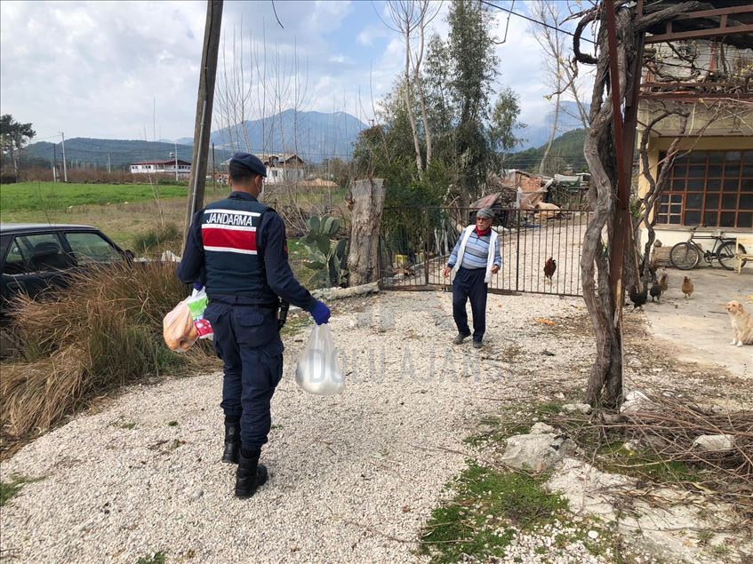 Muğla'da "Vefa Koordinasyon Grubu" ihtiyaçları karşılıyor
