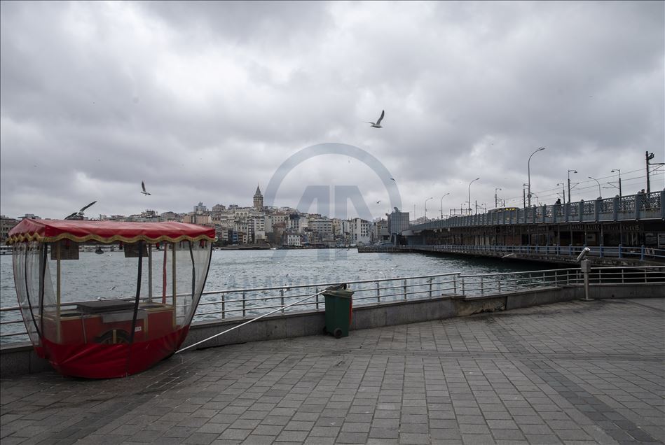 İstanbul'un tarihi ve turistik yerleri koronavirüs nedeniyle sakin