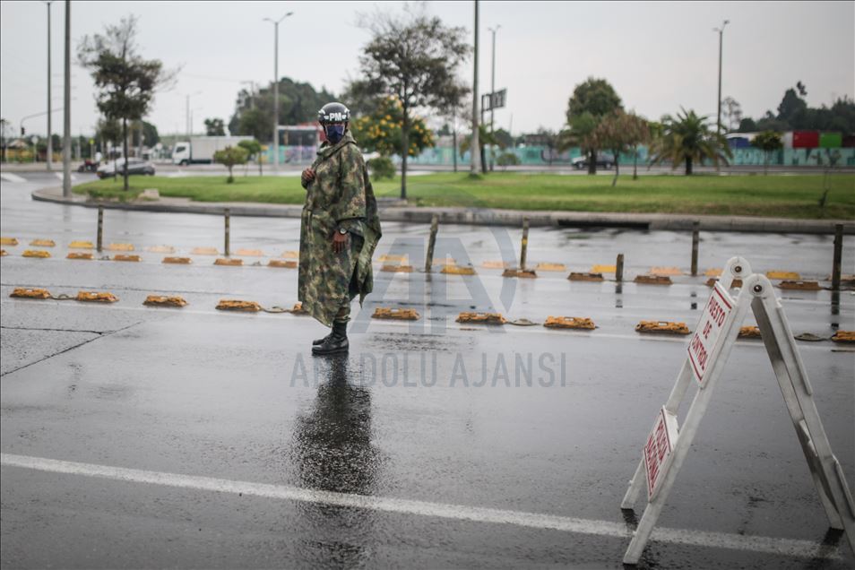 Lockdown begins in Colombia amid protests, looting