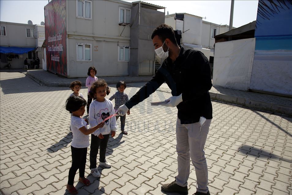 Sığınmacıların kaldığı geçici barınma merkezlerinde Kovid-19 tedbirleri

