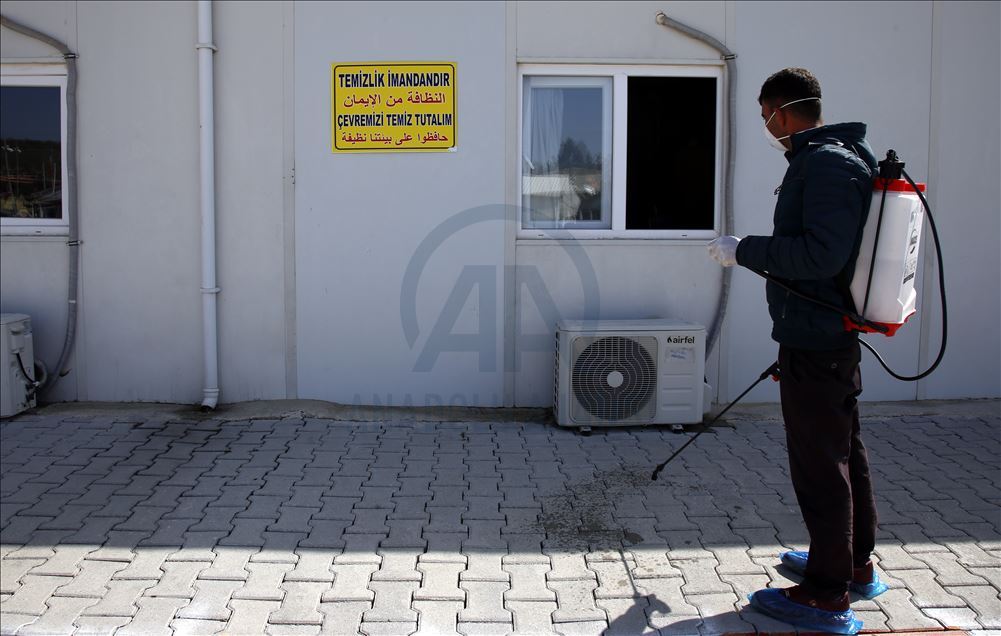 تركيا ترفع مستوى التدابير في مراكز إقامة السوريين لحمايتهم من "كورونا"
