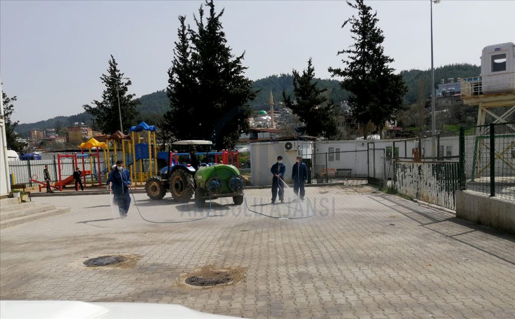 تركيا ترفع مستوى التدابير في مراكز إقامة السوريين لحمايتهم من "كورونا"
