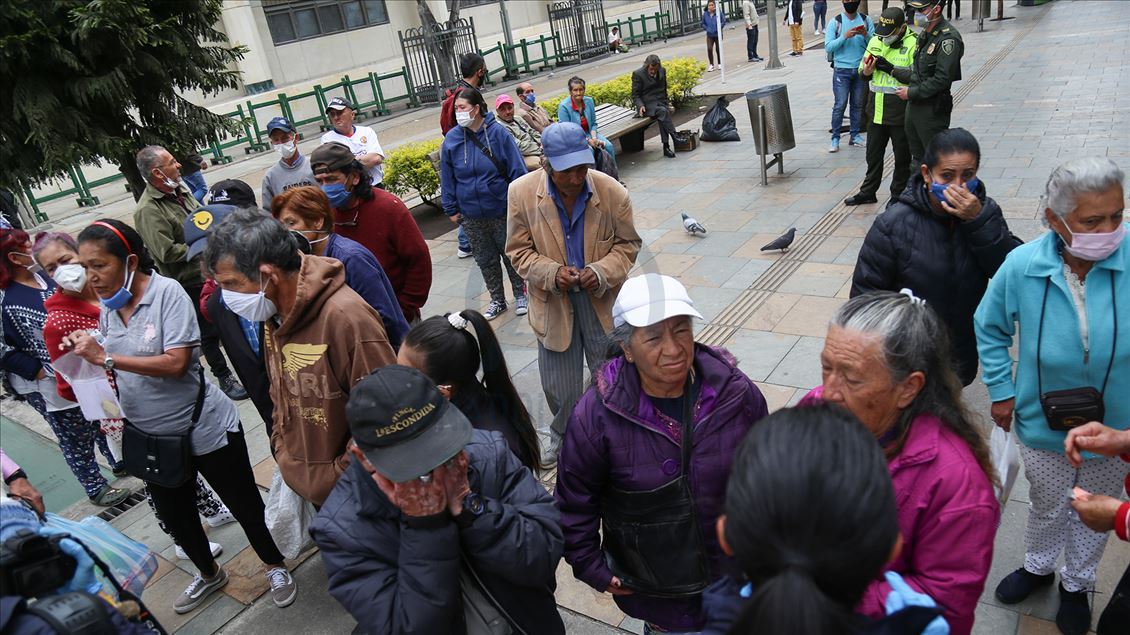 Elderly protest Colombia's government bonds