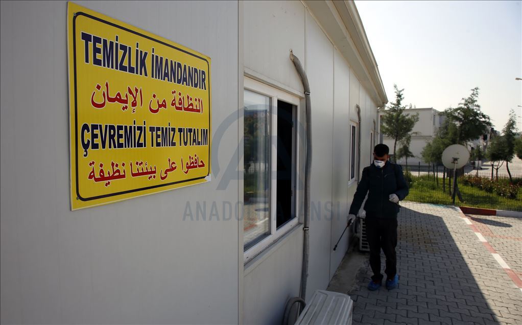 تركيا ترفع مستوى التدابير في مراكز إقامة السوريين لحمايتهم من "كورونا"
