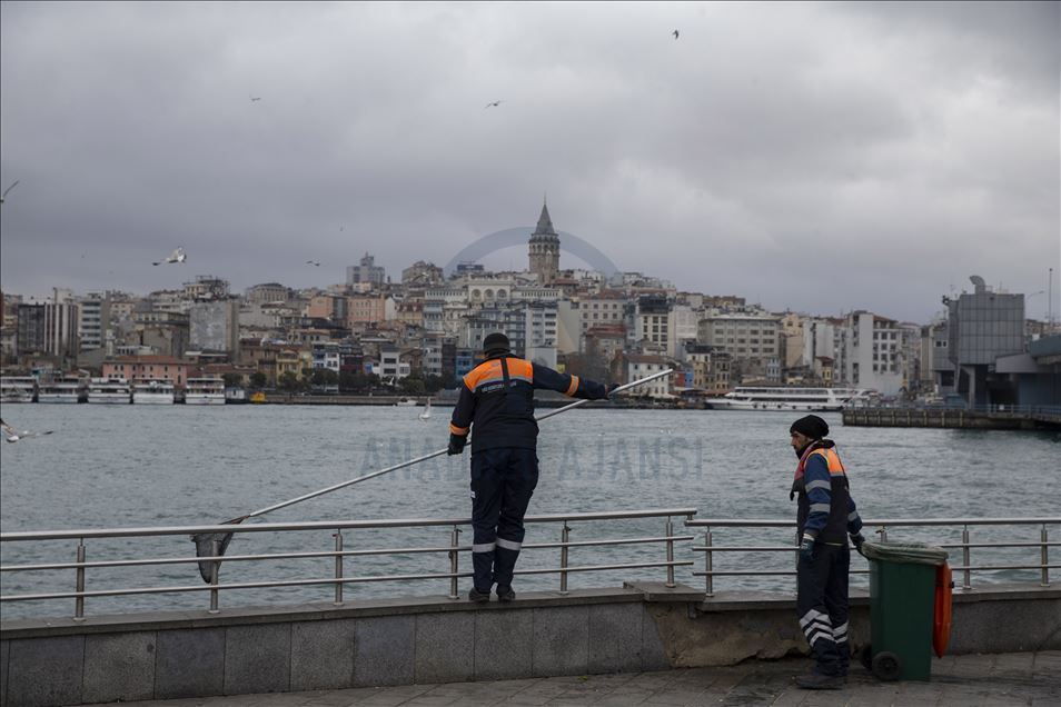Historical and touristic places in Istanbul remain quite due to coronavirus pandemic