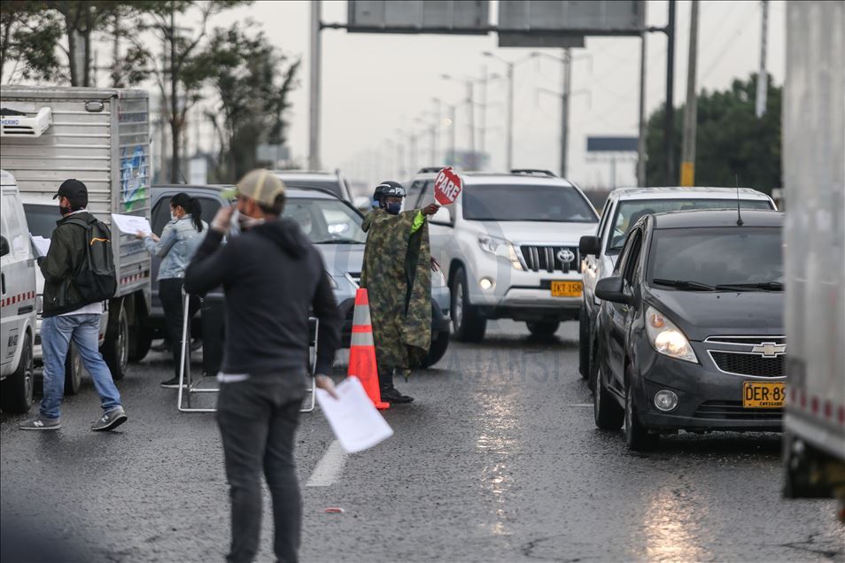 Lockdown begins in Colombia amid protests, looting