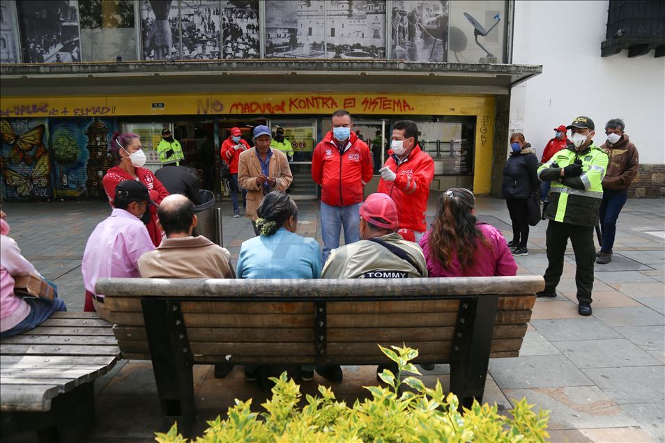 Elderly protest Colombia's government bonds