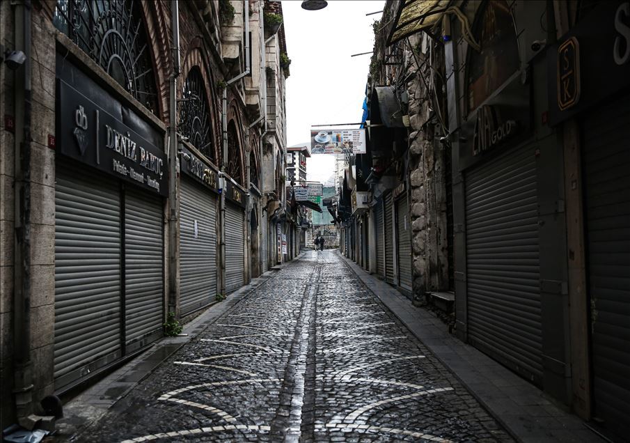 Historical and touristic places in Istanbul remain quite due to coronavirus pandemic