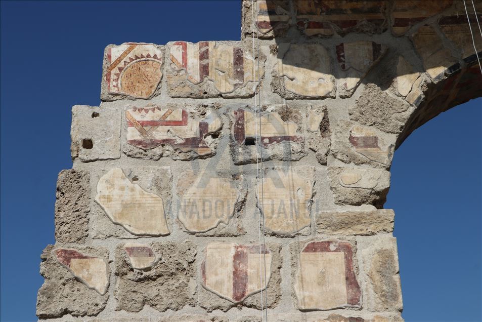 تركيا.. لوحة جدارية ترى النور مجددا بعد 1750 عاما