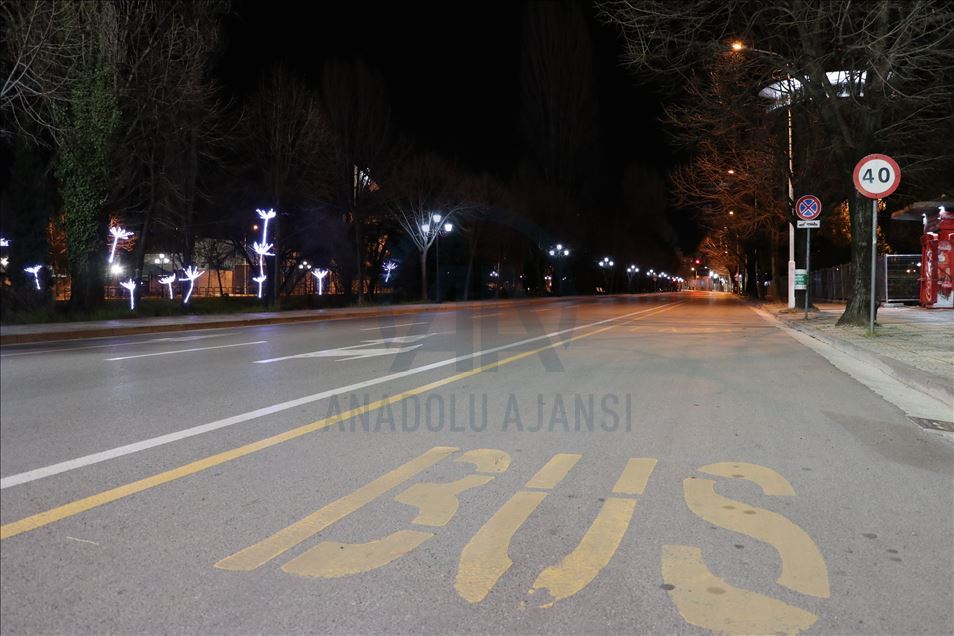 Masat kundër koronavirusit, rrugët e Tiranës të boshatisura