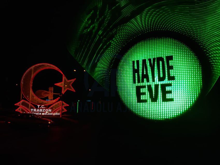 Turquie : les feux de circulation luttent contre le Covid-19 à Trabzon