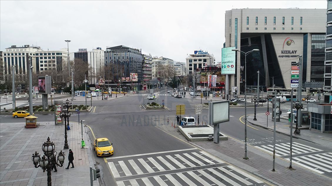 Ankara'da "Evde kal" çağrısına uyuldu