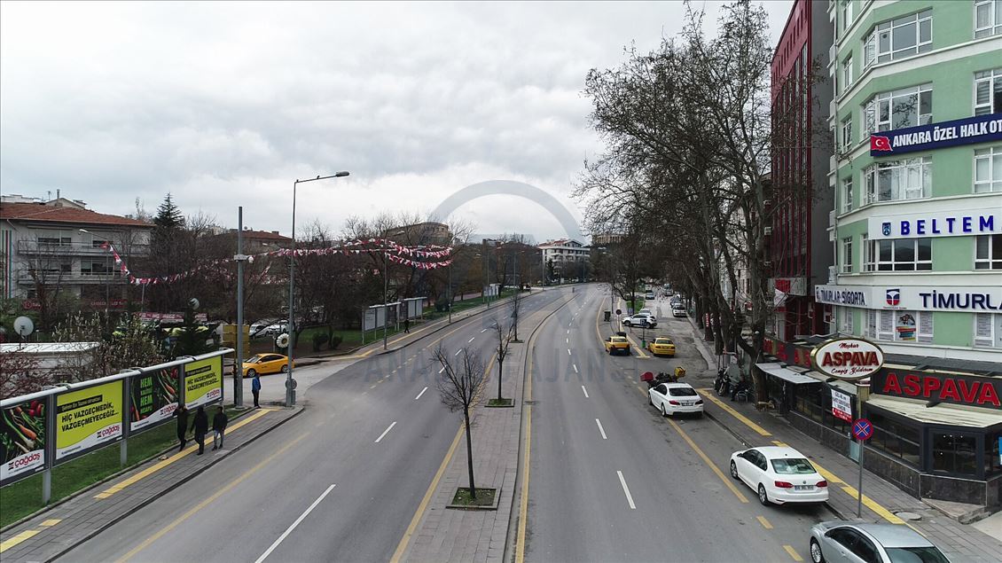 Ankara'da "Evde kal" çağrısına uyuldu
