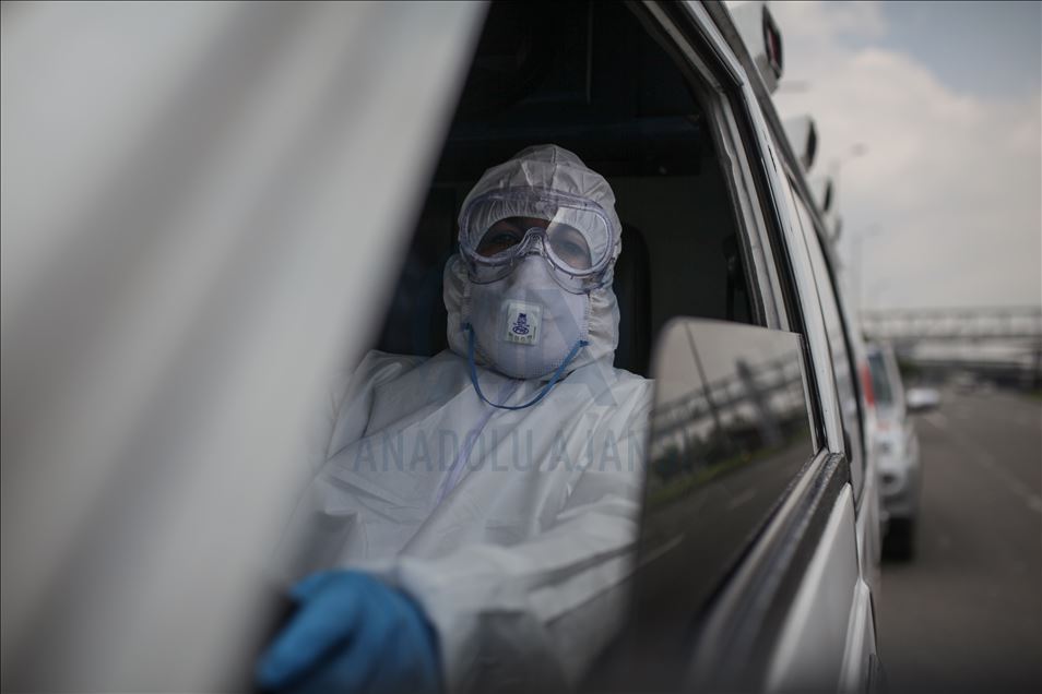 Colombia: Equipos de emergencias médicas trabajan arduamente para ayudar a las personas con COVID-19