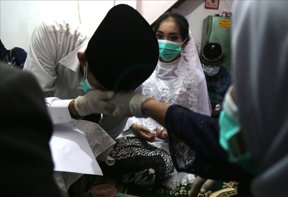Pernikahan di tengah wabah virus korona