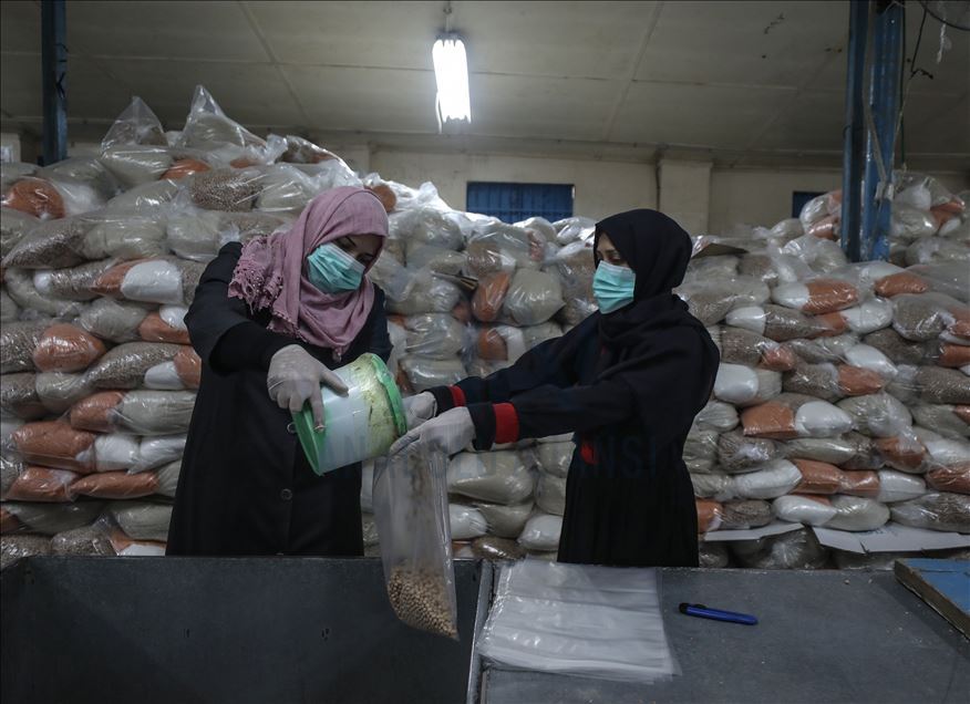غزة... آلية جديدة لـ"أونروا" لتوزيع المساعدات خشية من "كورونا"
