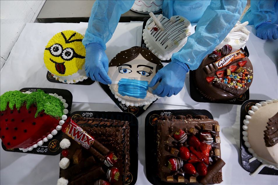 "Child wearing a mask" cake to raise awareness about coronavirus in Gaza