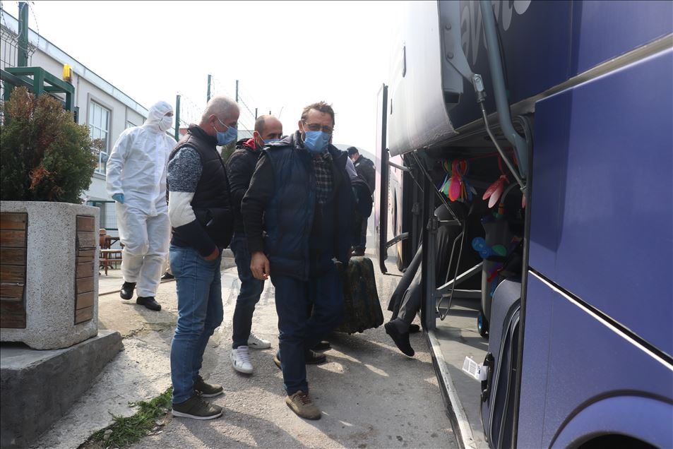 Yurt dışından getirilen 206 kişi Bursa'da yurtlara yerleştirildi