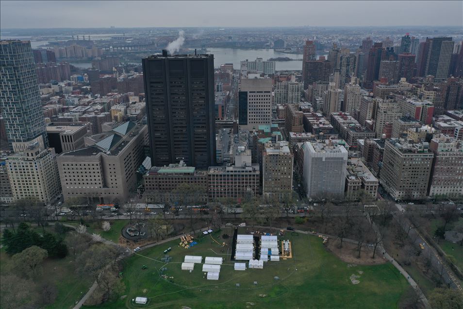 Emergency field hospital built in Central Park