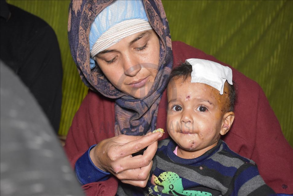 Rusya'nın İdlib'deki tavuk çiftliği saldırısında 6 kayıp veren aile yardım bekliyor