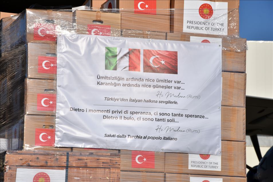 بعد إسبانيا.. طائرة المساعدات التركية تصل إيطاليا