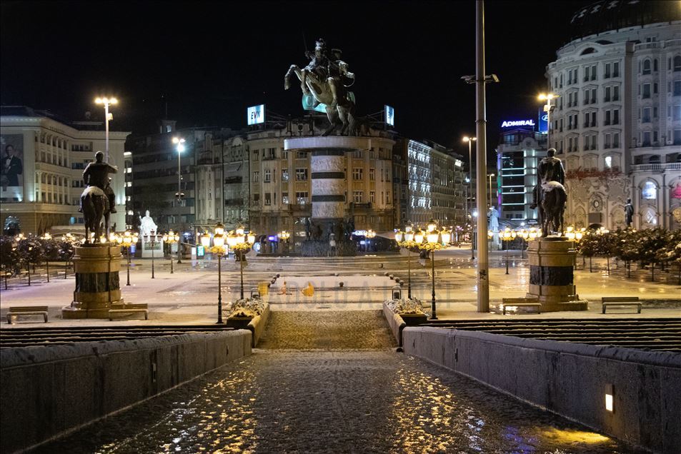 Скопје за време на полицискиот час