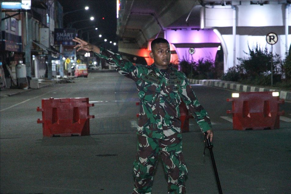 Pemberlakuan jam malam guna mencegah penyebaran COVID-19 di Aceh