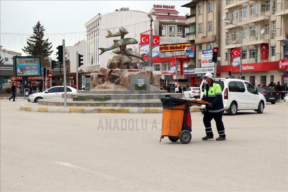 Yurt genelinde "evde kal" çağrısına büyük oranda uyuluyor