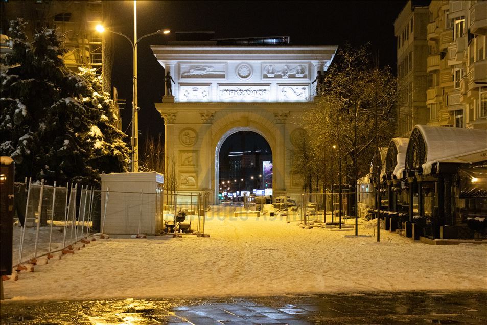 Скопје за време на полицискиот час