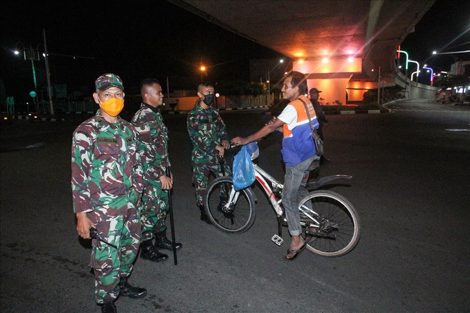 Pemberlakuan jam malam guna mencegah penyebaran COVID-19 di Aceh