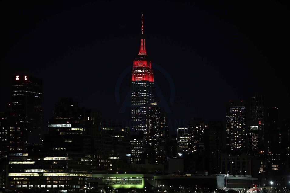 Edificio del Empire State en Nueva York agradece a trabajadores de la salud