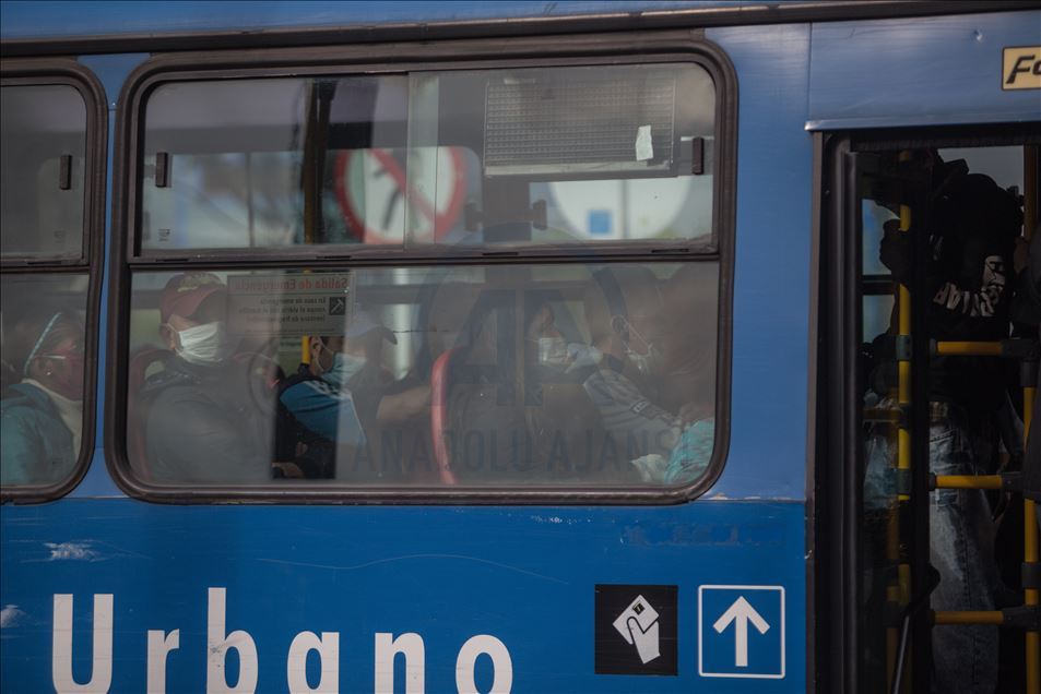 Colombia: varias personas buscan su sustento en medio de la cuarentena por el coronavirus