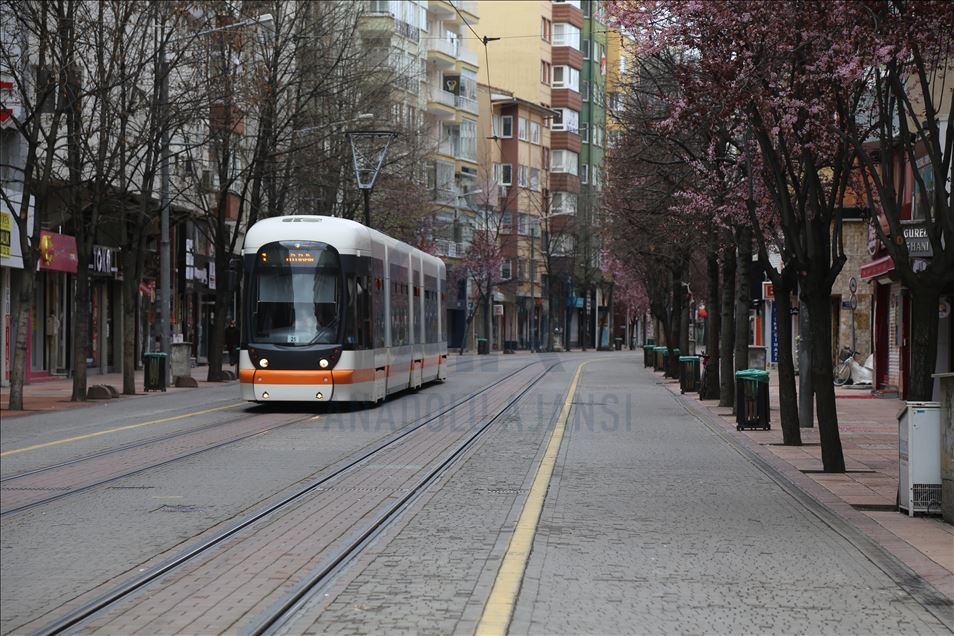 "Evde kal" çağrısına büyük oranda uyuluyor 