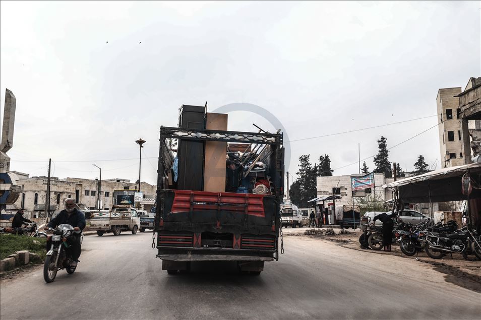 إدلب.. 73 ألف سوري يعودون لمناطقهم منذ "اتفاق 6 مارس"
