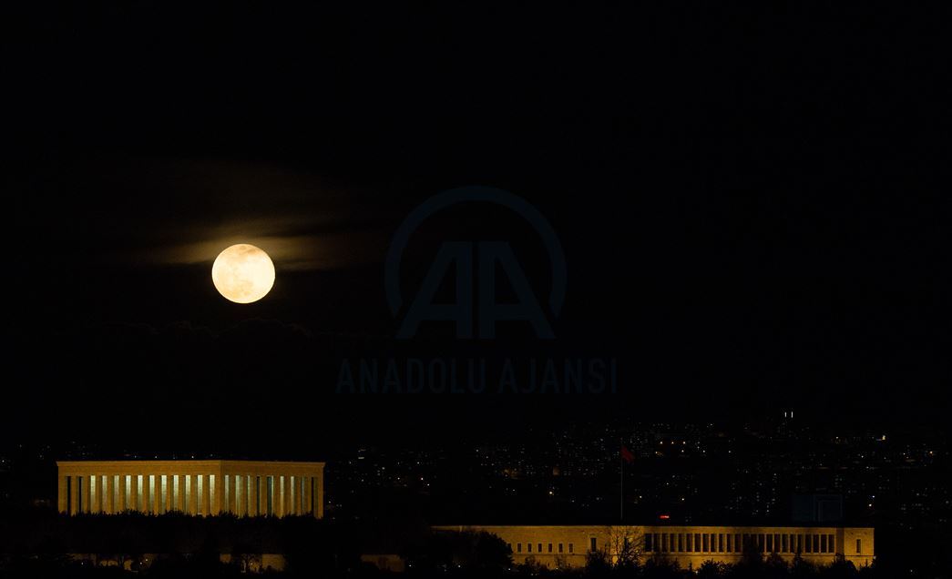 Ankara'da "Süper Ay"
