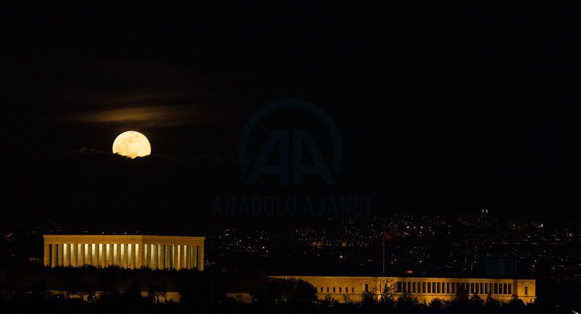 Ankara'da "Süper Ay"
