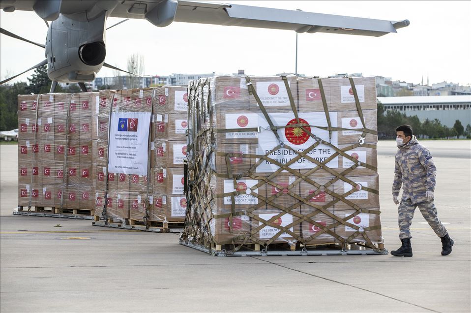 Turqia dërgon donacion për Maqedoninë e Veriut dhe Kosovën për të luftuar me COVID-19
