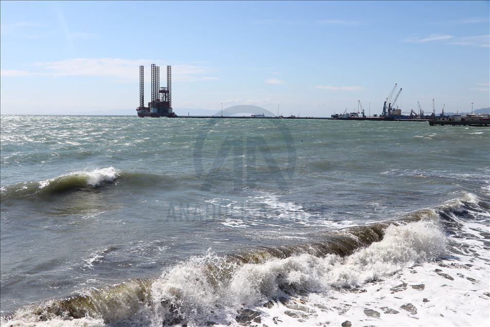 Marmara Denizi'nde poyraz etkisini sürdürüyor
