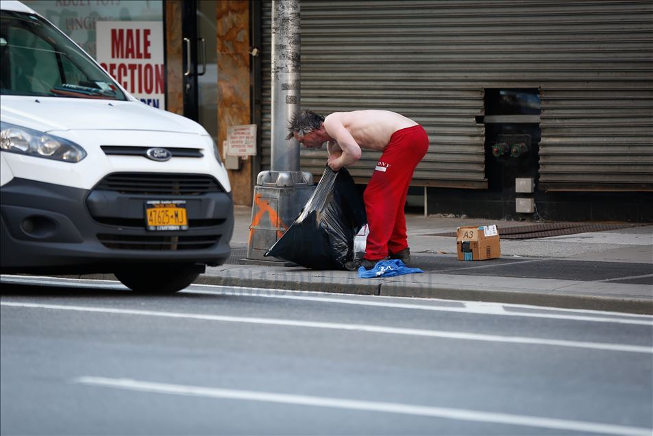 New York'un 70 bin evsizi Kovid-19 endişesini daha da artırıyor