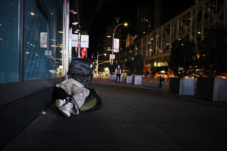 Бездомные в Нью-Йорке вызывают опасение в связи с Covid-19