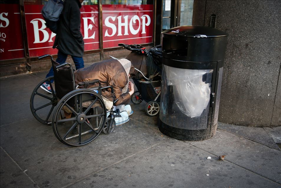 New York'un 70 bin evsizi Kovid-19 endişesini daha da artırıyor