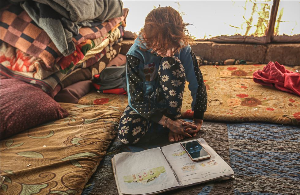 İdlib'de Kovid-19 nedeniyle başlayan uzaktan eğitimden verim alınamıyor