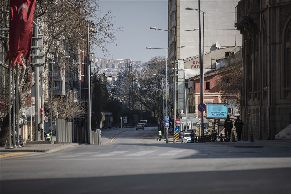 Turqi, rrugët e kryeqytetit të boshatisura gjatë orës policore