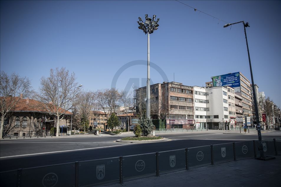 Turqi, rrugët e kryeqytetit të boshatisura gjatë orës policore