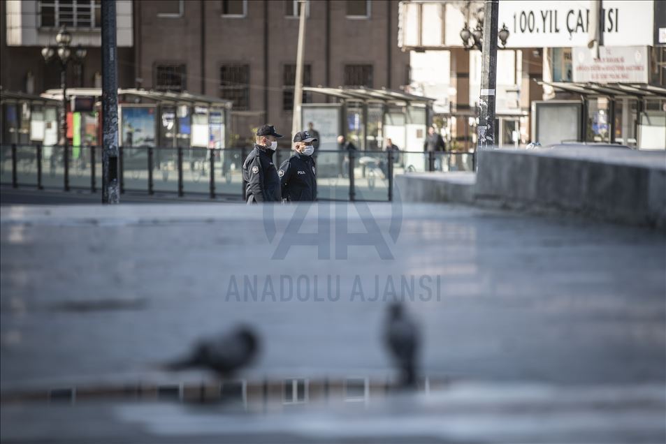 Turqi, rrugët e kryeqytetit të boshatisura gjatë orës policore
