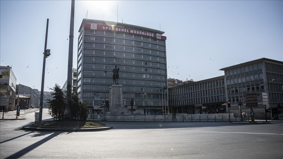 Turqi, rrugët e kryeqytetit të boshatisura gjatë orës policore