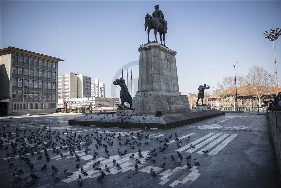 Turqi, rrugët e kryeqytetit të boshatisura gjatë orës policore
