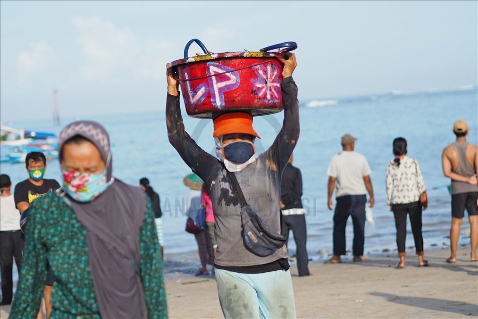 La vida de los pescadores en medio del brote de coronavirus en Bali