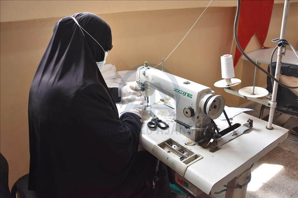 عفرين.. افتتاح ورشة لإنتاج الكمامات الطبية بدعم تركي